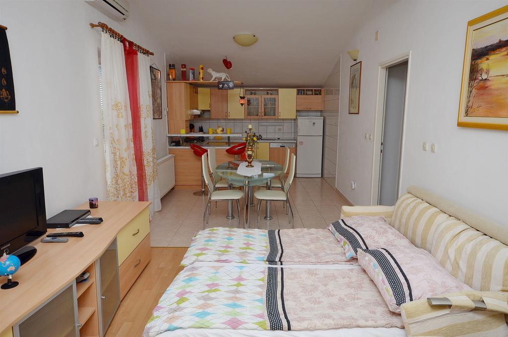 Apartments Miroslava Vodice Extérieur photo